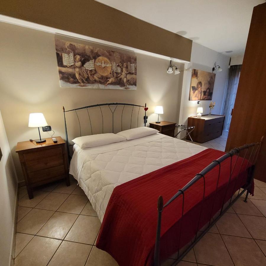 Chic & Relax Apartment Римини Экстерьер фото